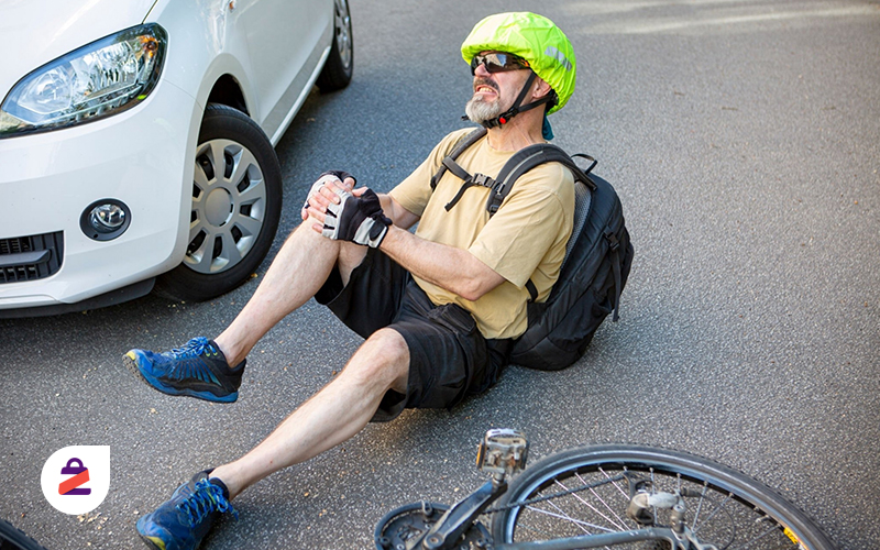 شکستگی مفصل زانو یک دوچرخه سوار